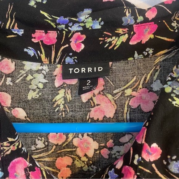 Torrid size 2 floral button down dress - Picture 4 of 4